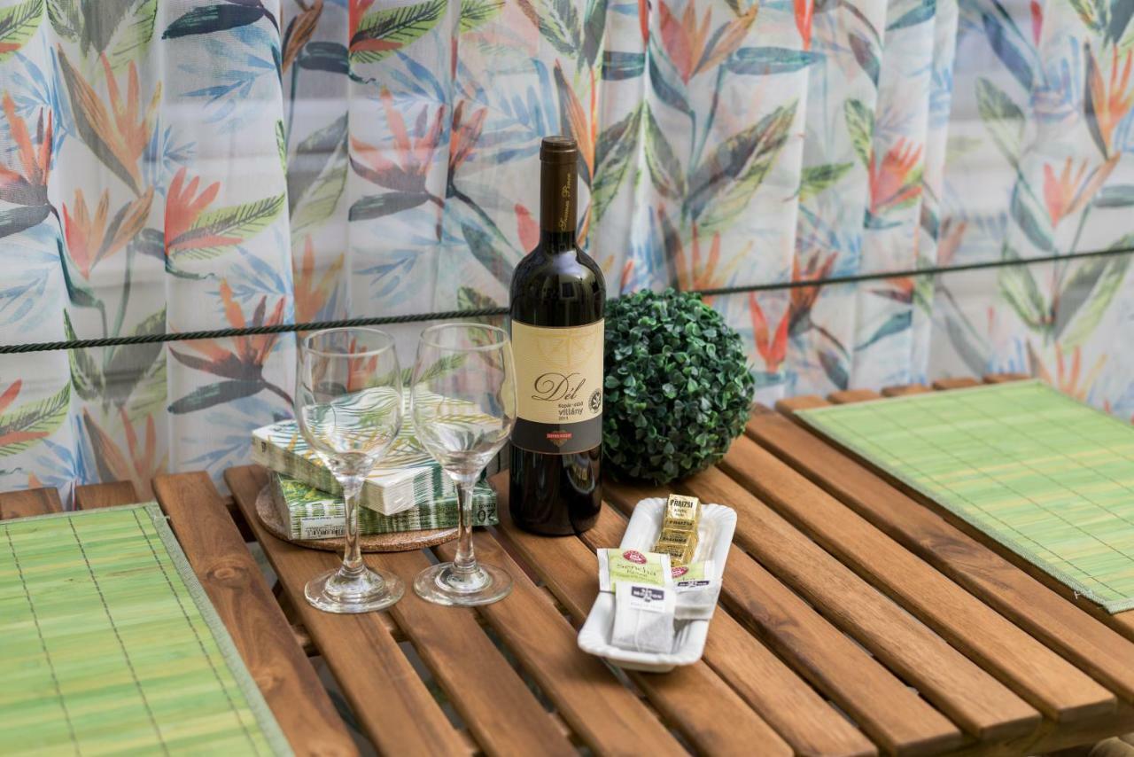 Jungle Design Apartment Budapest Luaran gambar