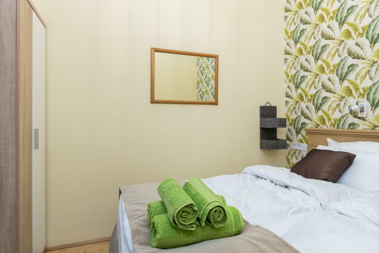 Jungle Design Apartment Budapest Luaran gambar