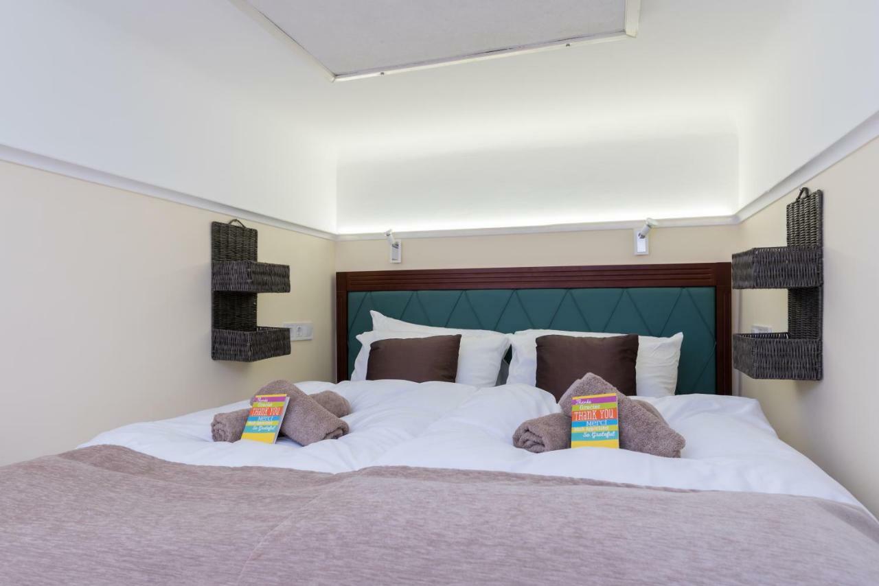 Jungle Design Apartment Budapest Luaran gambar